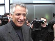 Dominique de Villepin à Bordeaux: candidat en 2012 s'il est porté par un mouvement "naturel" Dominique de Villepin à Bordeaux: candidat en 2012 s'il est porté par un mouvement "naturel"