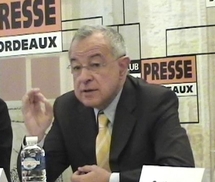 Selon Alain Lamassoure  la France vit aussi au-dessus de ses moyens