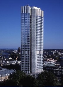 L'"Eurotower" de la BCE à  Francfort qui gère la zone euro depuis 1999 (Ph DR)
