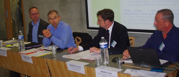 La table ronde sur les besoins des agriculteurs (ph Paysud) La table ronde sur les besoins des agriculteurs (ph Paysud)