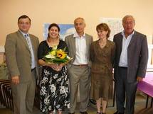 De g.à dr.: G-E Seralini, N. Benachour et  des universitaires De g.à dr.: G-E Seralini, N. Benachour et  des universitaires