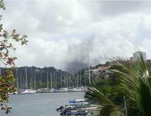 Guadeloupe un paradis en colère: fumée de manifestation à l'horizon (ph AB)