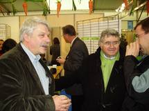 Claude Allègre en compagnie d'Yves Bertrand (à gauche) président du SIFEL (Paysud) Claude Allègre en compagnie d'Yves Bertrand (à gauche) président du SIFEL (Paysud)