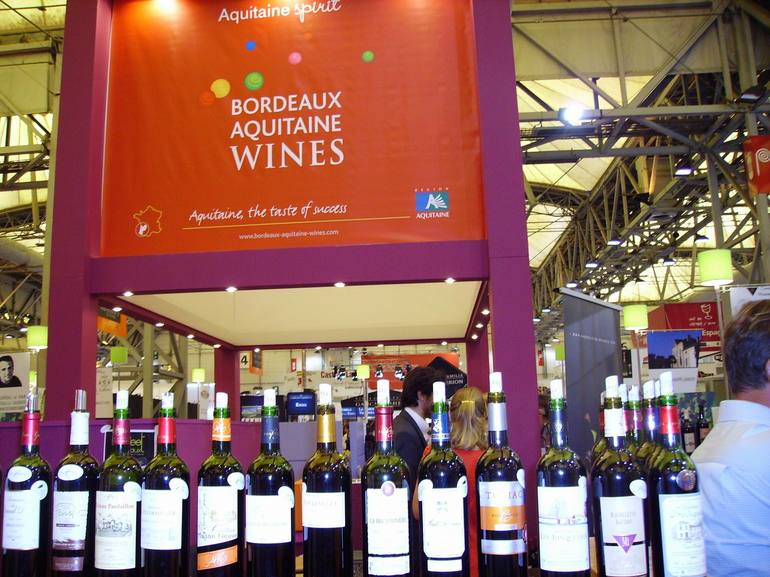Vins de Bordeaux: l'Aquitaine aide Châteaux en Chine GIE Vins de Bordeaux: l'Aquitaine aide Châteaux en Chine GIE
