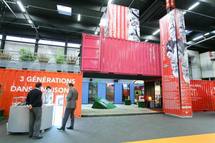 L'expo "Vivons autrement" remporte le prix Expocrea 2009 avec ses containers habitables