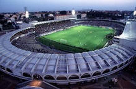 Des fissures au stade Jacques Chaban-Delmas Des fissures au stade Jacques Chaban-Delmas