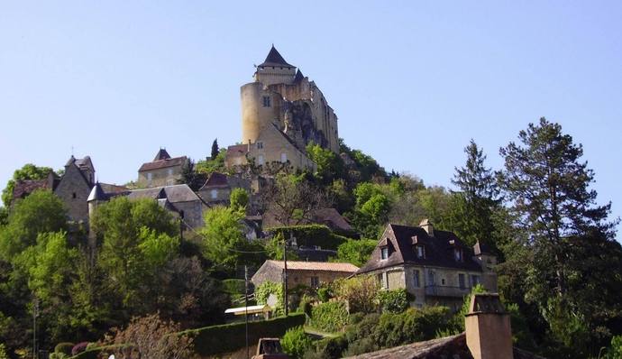 L'Aquitaine élève au rang de sites majeurs deux hauts lieux du Périgord