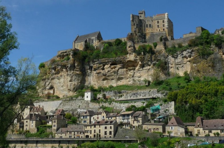 Le contournement de  Beynac (24) tombe à l'eau