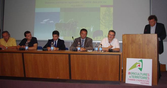 Le débat se déroulait à l'INRA Aquitaine (Ph Paysud) Le débat se déroulait à l'INRA Aquitaine (Ph Paysud)