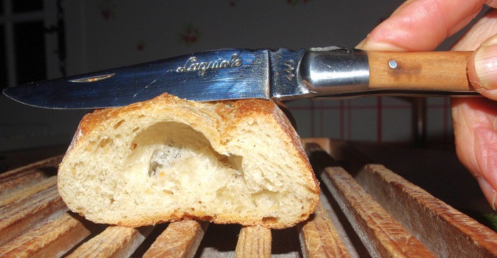 Un couteau prestigieux (ph Paysud) Un couteau prestigieux (ph Paysud)