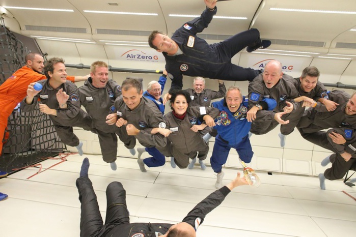 Ph Novespace (DR) Ph Novespace (DR)