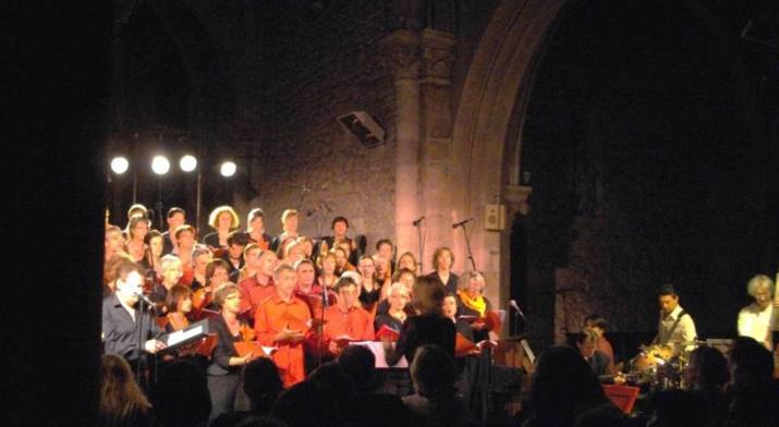 A Latresne (Gironde): une messe très Ollé