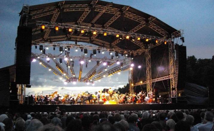 Dianne Reeves et ONBA à la Fête du vin:dans la fraîcheur de la nuit