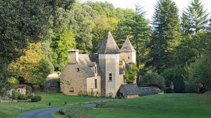 Un bijou du Périgord:le château de Lacypierre