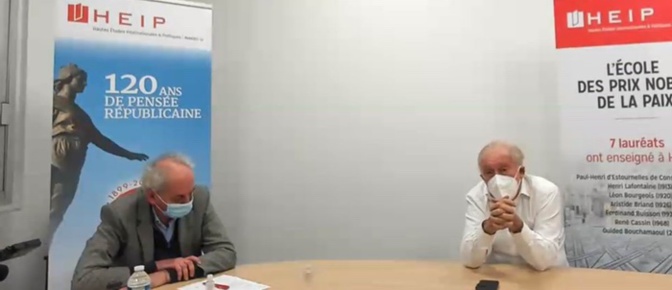 JF Delfraissy répond à Arnaud Benedetti au cours d'une visio-conférence (DR) JF Delfraissy répond à Arnaud Benedetti au cours d'une visio-conférence (DR)