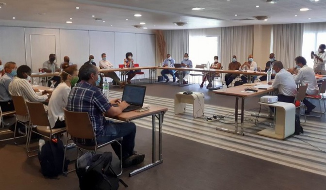 L'AG constitutive (DR) L'AG constitutive (DR)