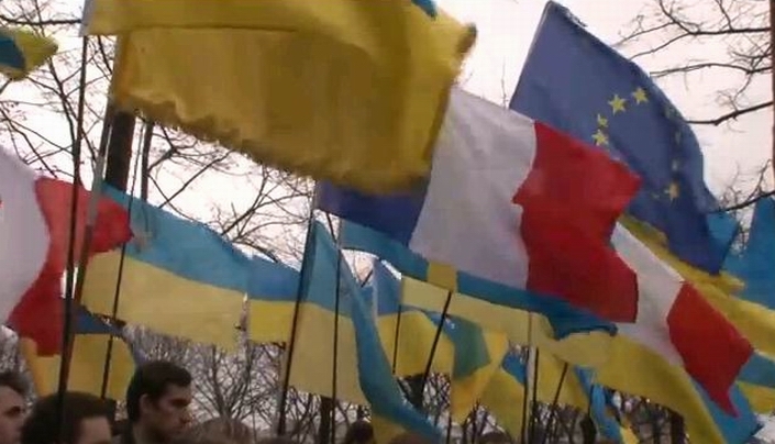 Manifestation d'Ukrainiens à Paris (copie écran Line Press-AFP)