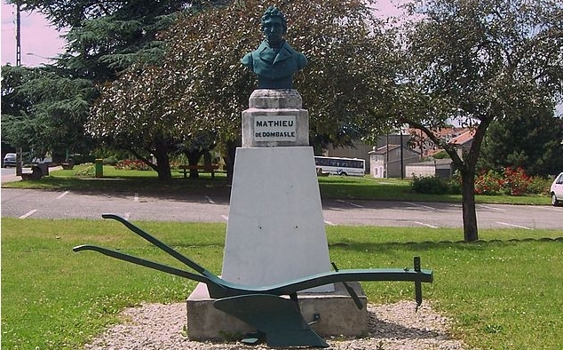 En marge des Terres de Jim:le lent sillon de la charrue à travers les âges En marge des Terres de Jim:le lent sillon de la charrue à travers les âges