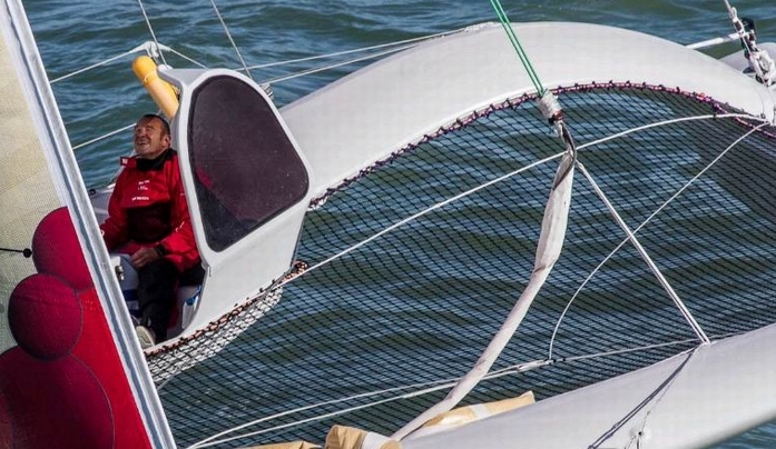 Route du Rhum: Peyron vainqueur, coude à coude Roucayrol Le Roux