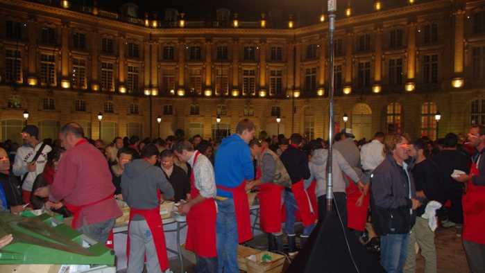 L'opération huîtres Place de la Bourse (Ph Paysud)