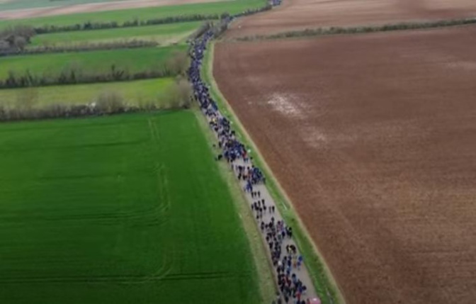 Au départ, l'affaire des bassines (ph capture d'écran) Au départ, l'affaire des bassines (ph capture d'écran)