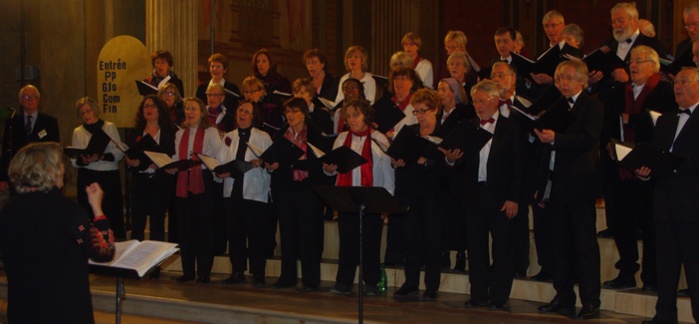 Le Pain de l'Amitié a 30 ans:la  reconnaissance de Bordeaux va au président de StVincent-de-Paul Le Pain de l'Amitié a 30 ans:la  reconnaissance de Bordeaux va au président de StVincent-de-Paul