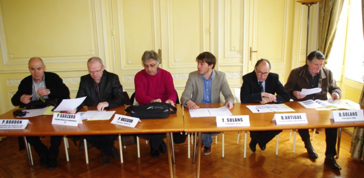 Une démarche solidaire sous l'égide des JA et de la FDSEA33 (Ph Paysud) Une démarche solidaire sous l'égide des JA et de la FDSEA33 (Ph Paysud)