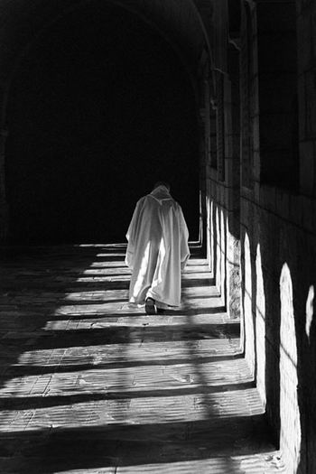 Ombres et lumières des monastères avec les photos de Bruno Rotival  à La Sauve (Gironde)