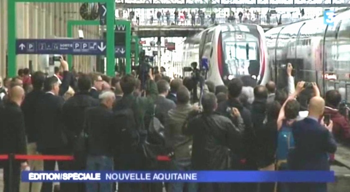 Arrivée du train inaugural à Bordeaux (capture d'écran images France 3). Reportage visible sur le site de la chaine