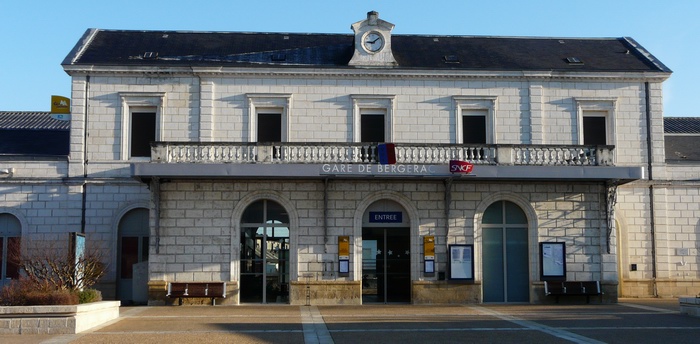 La gare SNCF  de Bergerac ( ph Père Igord-Wikipedia)