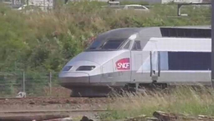 "Le TGV seule perspective" (PH DR)