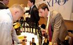 Vinexpo 20011 à Bordeaux: vignerons qui rient et vignerons qui pleurent