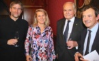 Bernard Magrez remet 395 000€  à la Fondation Bergonié