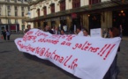Un collectif d'usagers en gare de Bordeaux:"le TER c'est la galère!"