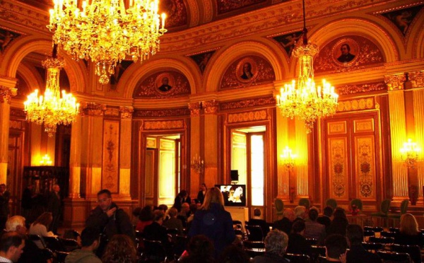 Opéra de Bordeaux: sous les ors du Grand Foyer